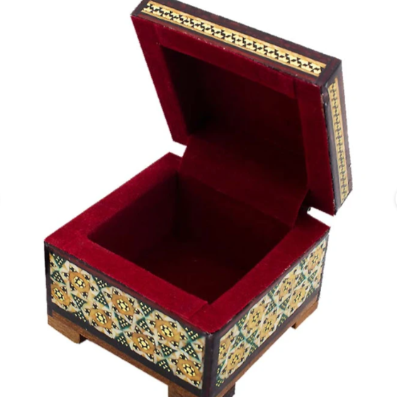 Persian Khatamkari Jewelry & Décor Box - Handcrafted Wooden Inlay from Isfahan