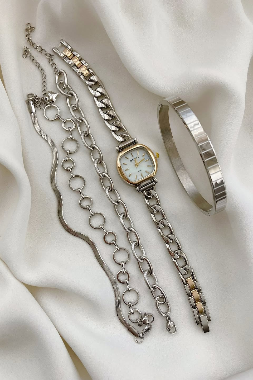 Integrated Metal-Alloy Wristwear & Layered Link System