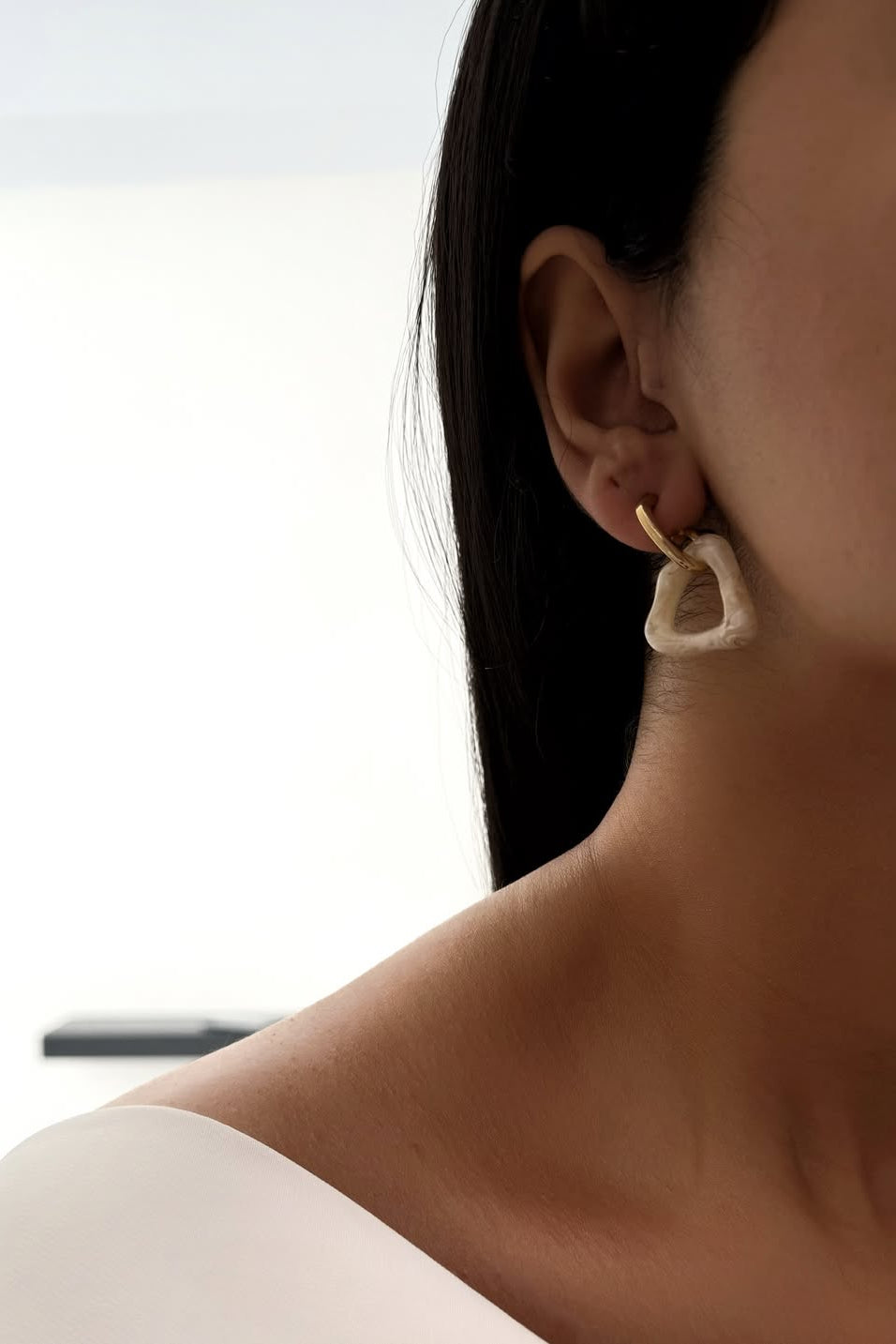 The Golden Biomorphic Collection: 11-Piece Organic Grace Jewelry Set (Hammered & Polished Finish)