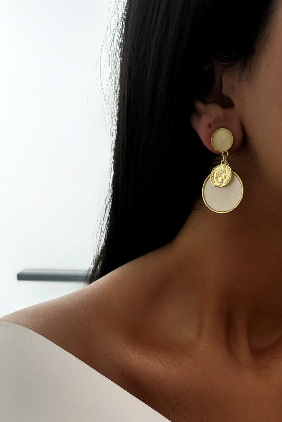 The Golden Biomorphic Collection: 11-Piece Organic Grace Jewelry Set (Hammered & Polished Finish)