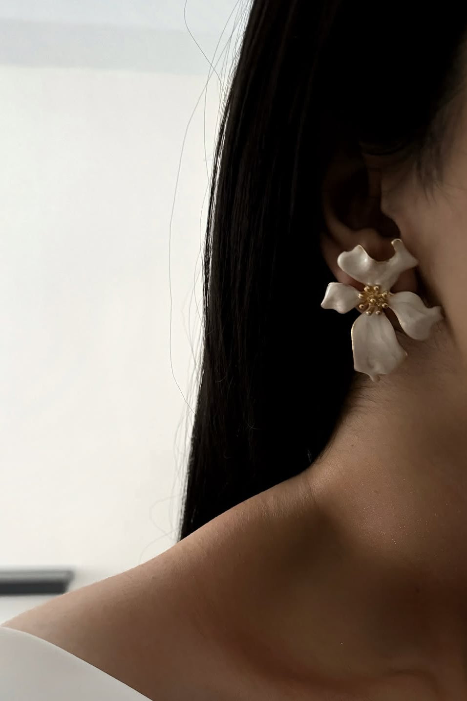 The Golden Biomorphic Collection: 11-Piece Organic Grace Jewelry Set (Hammered & Polished Finish)